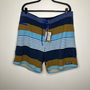 NWT PATAGONIA Men's Wavefarer Boardshorts 19" Fitz Stripe Lago Blue 40